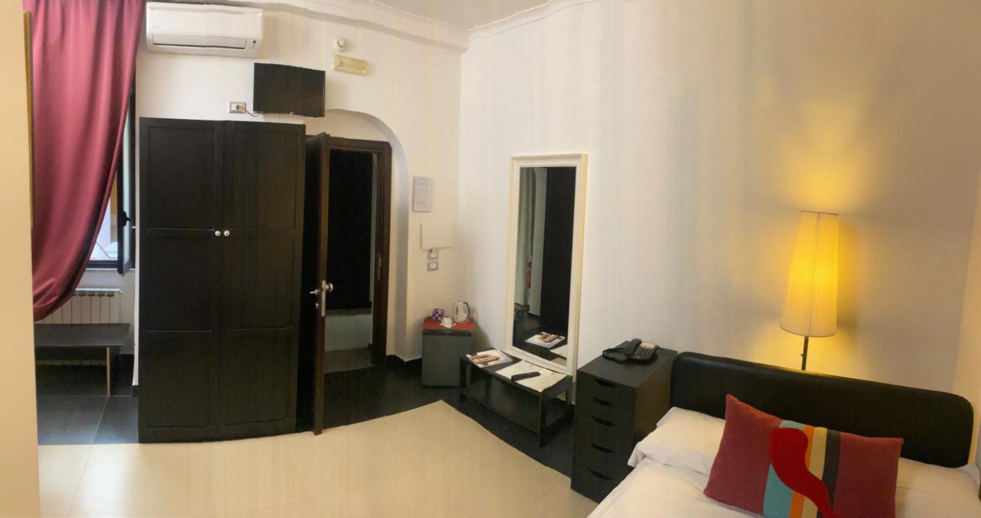 Hotel Plebiscito Aparthotel Napoli Eksteriør bilde