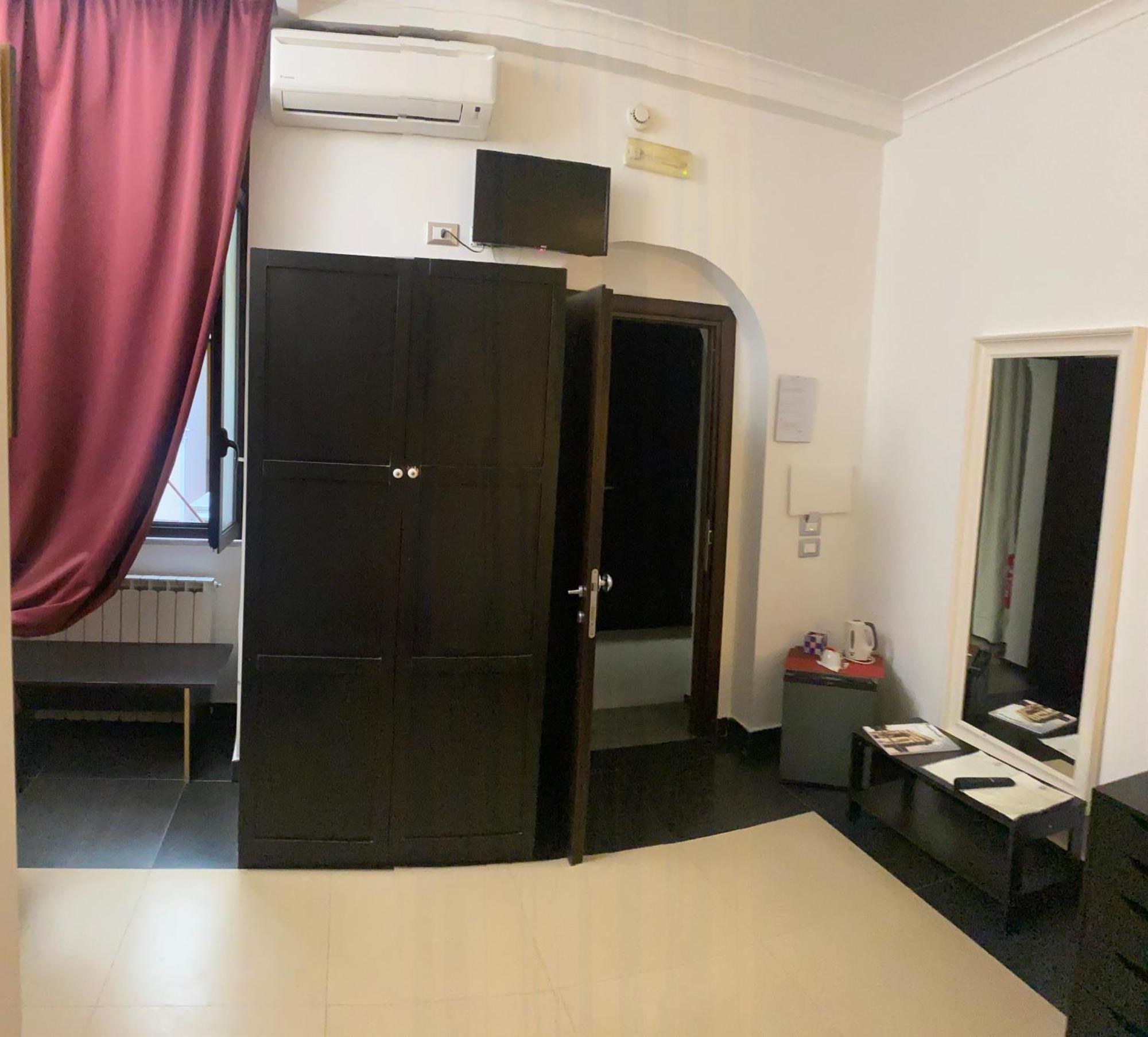 Hotel Plebiscito Aparthotel Napoli Eksteriør bilde
