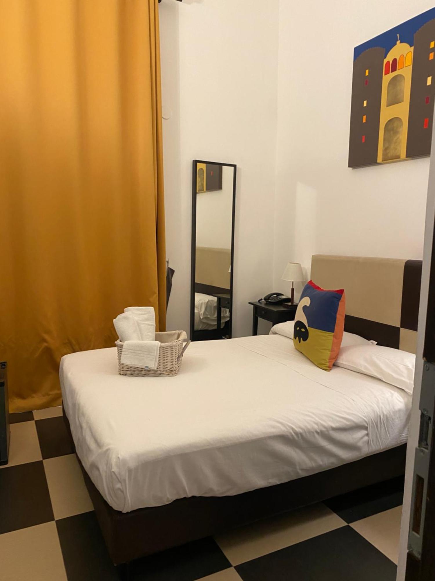 Hotel Plebiscito Aparthotel Napoli Eksteriør bilde